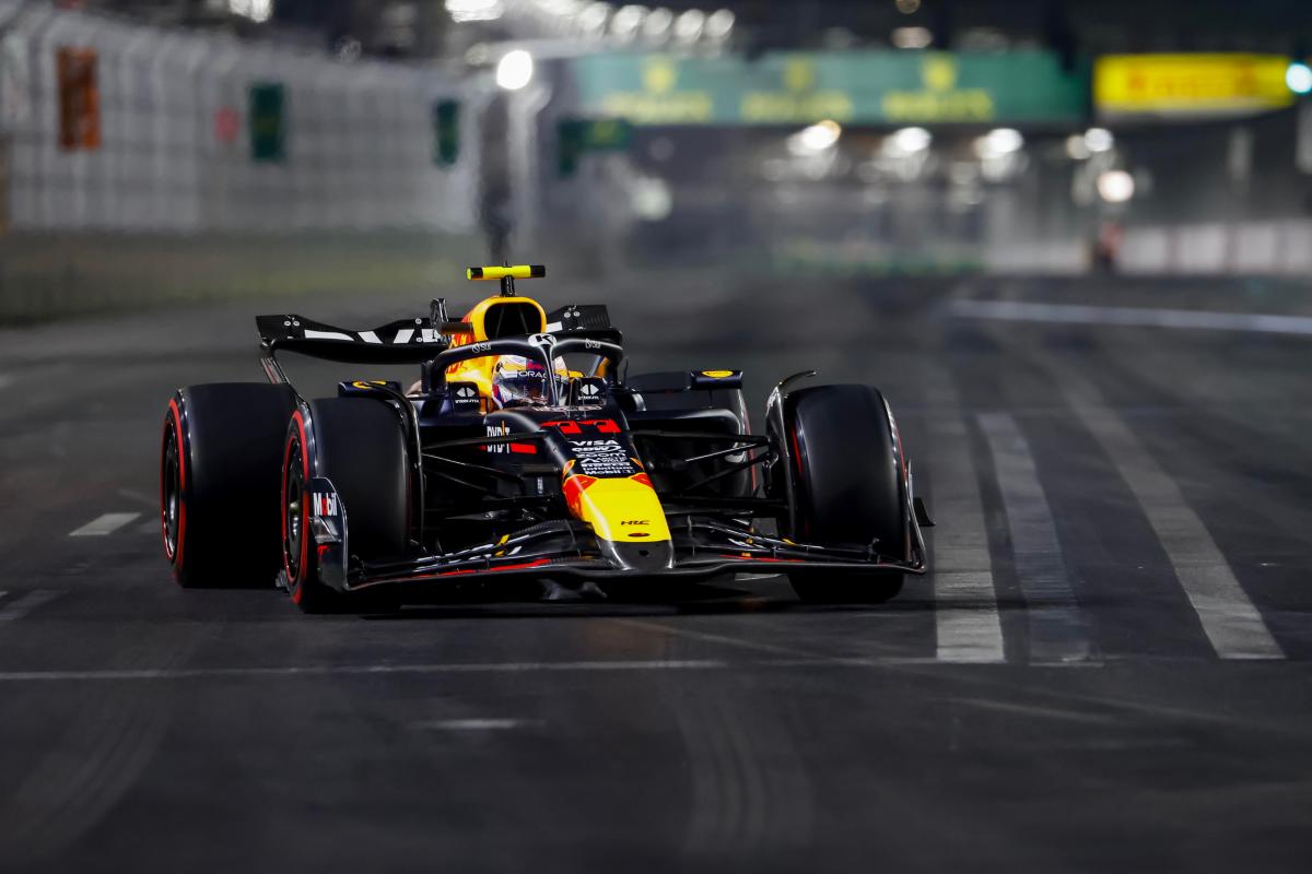 checo-perez-las-vegas-qualifying-setback