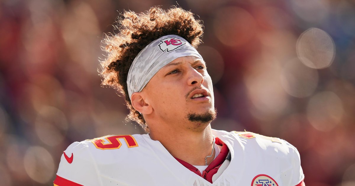 patrick-mahomes-fine-gesture-bills-game