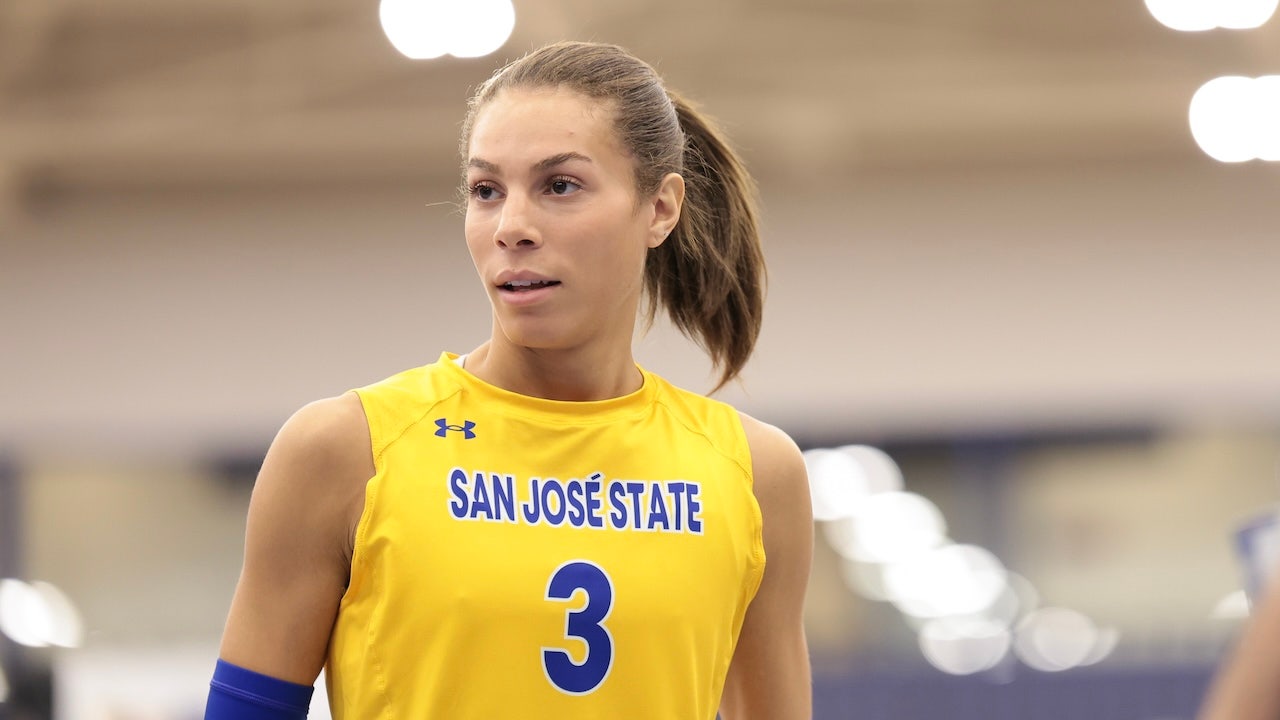 sjsu-volleyball-playoff-match