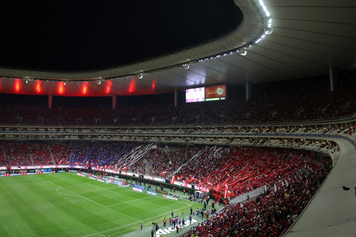 chivas-stadium-violence-ban-lifted