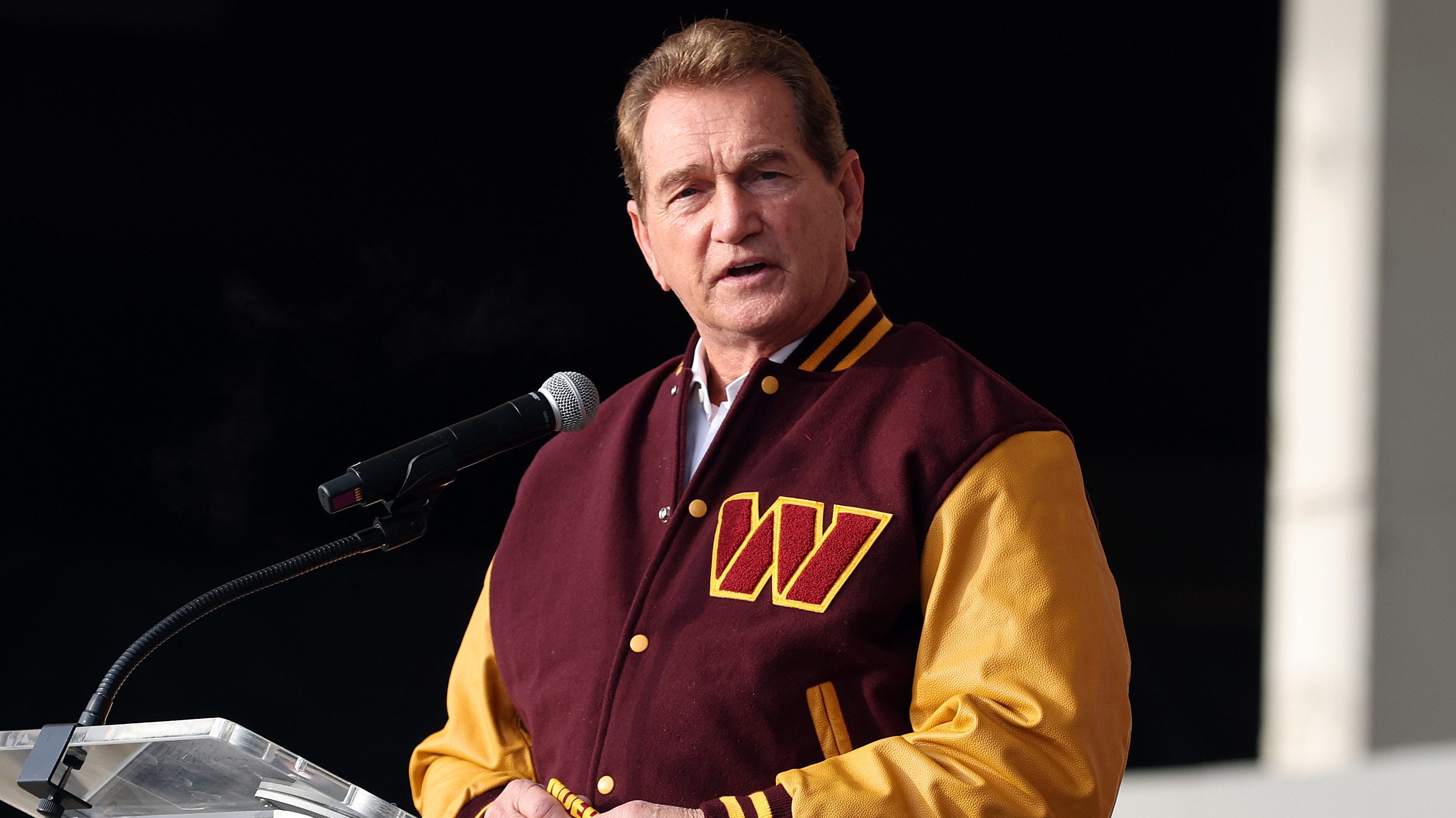 joe-theismann-army-navy-game-giveaway
