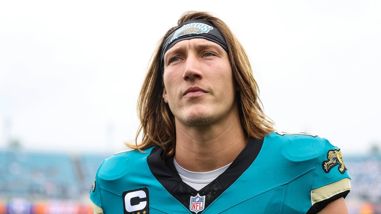 trevor-lawrence-surgery-texans-hit