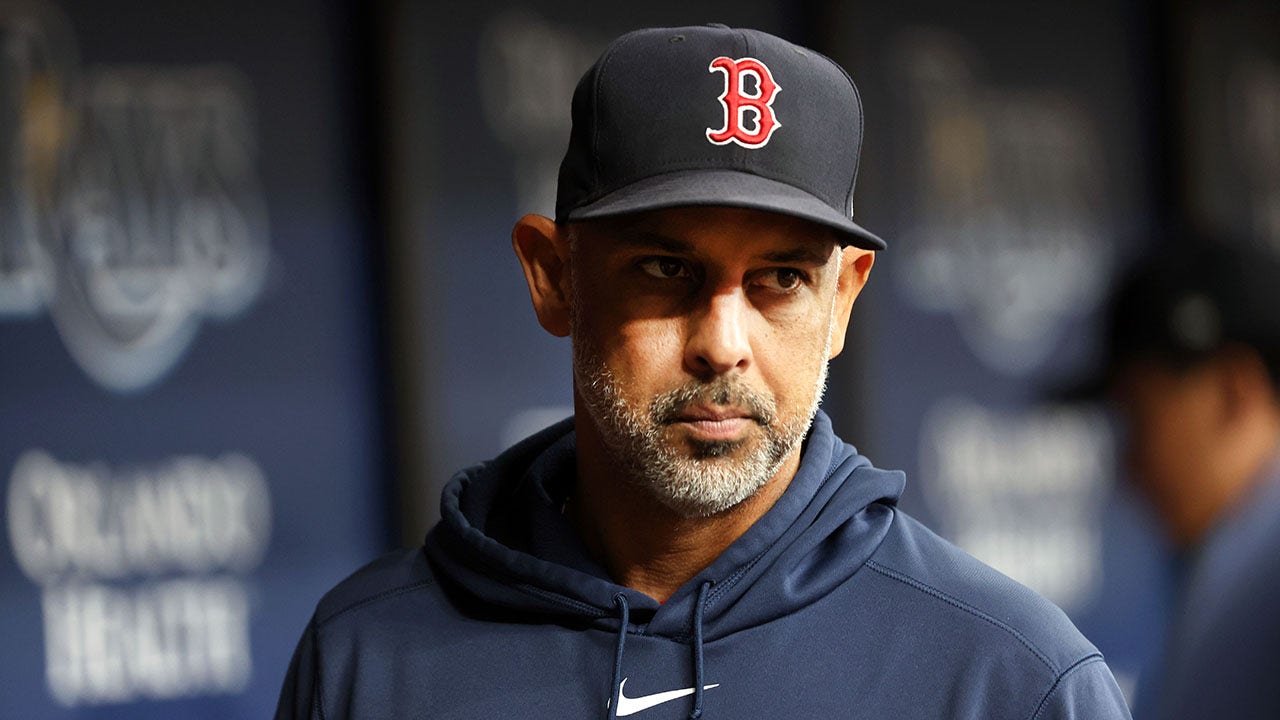 alex-cora-skip-trump-visit