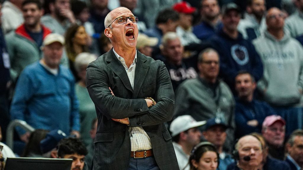 dan-hurley-uconn-basketball-controversy