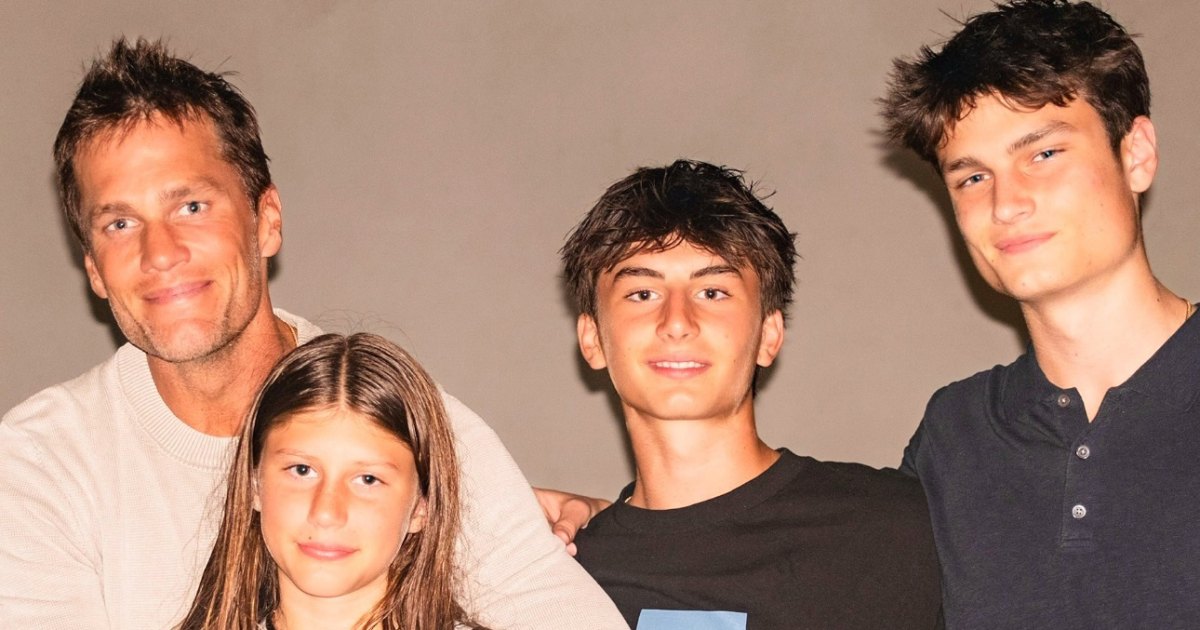 tom-brady-new-years-message-family