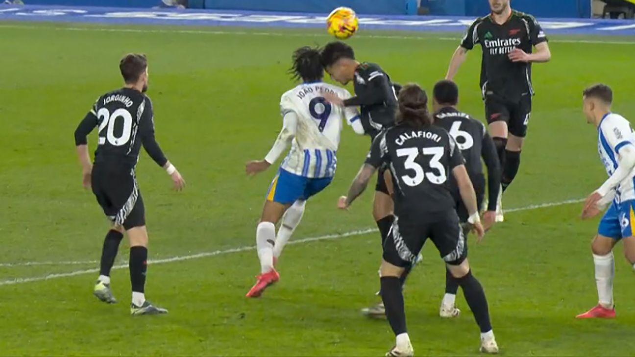 var-review-brighton-arsenal-penalty