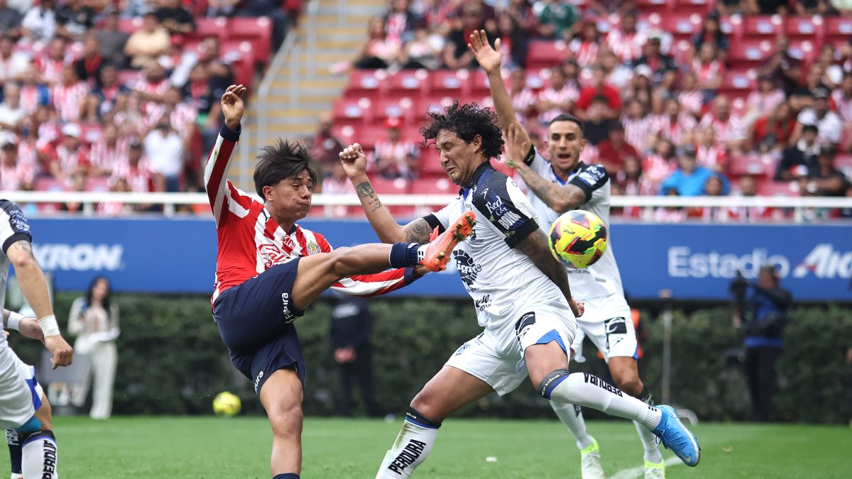 chivas-struggles-draw-queretaro