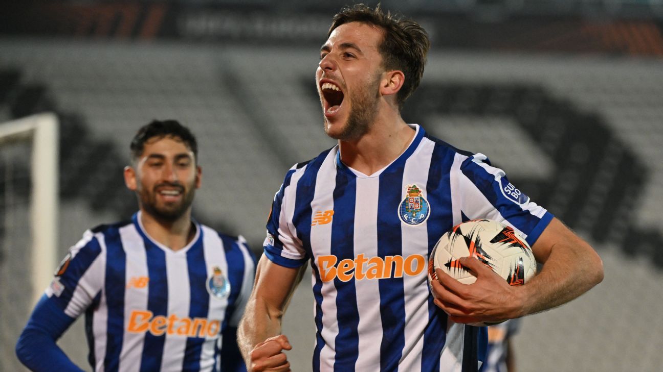 manchester-city-nico-gonzalez