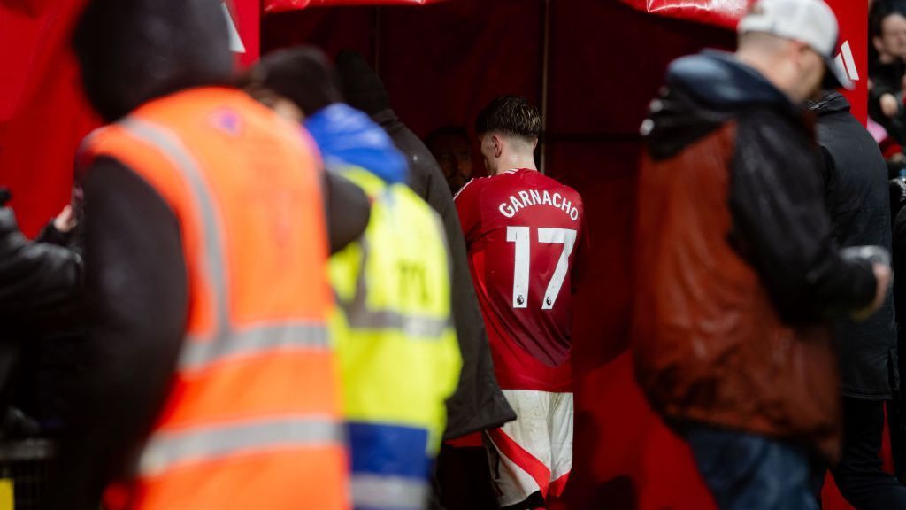 manchester-united-amorim-garnacho-talk