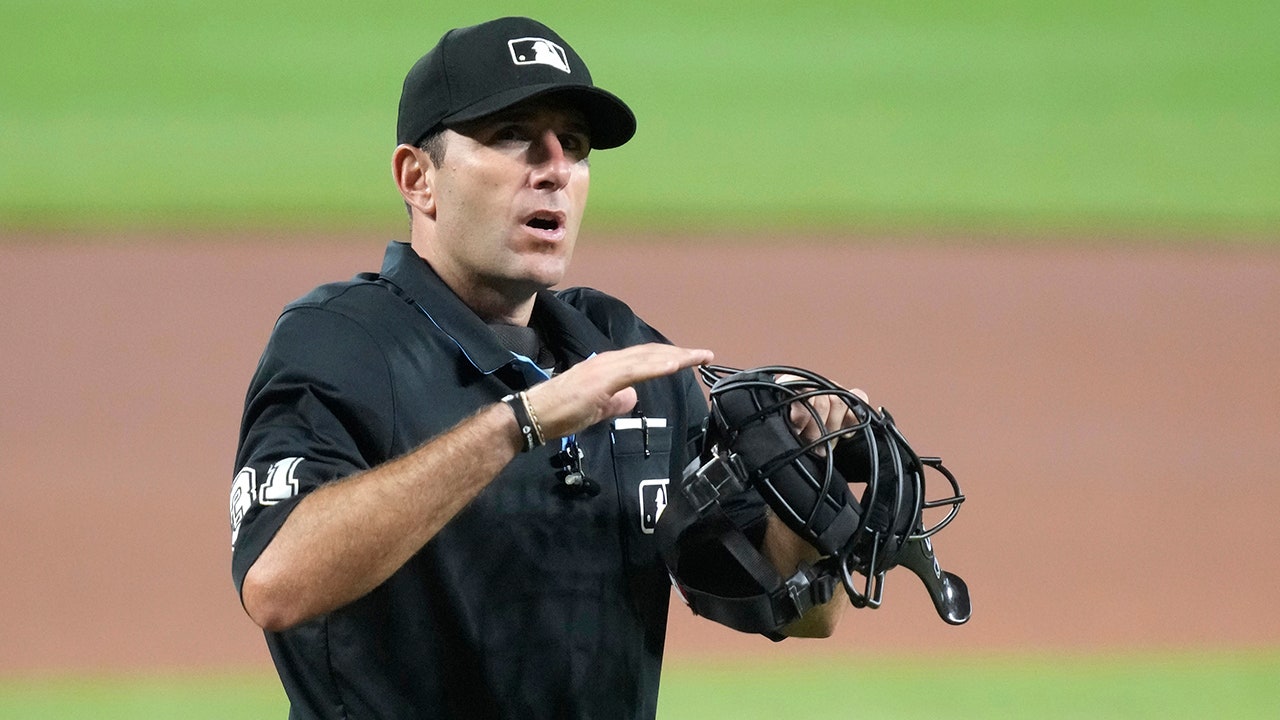 mlb-umpire-pat-hoberg-gambling-policy