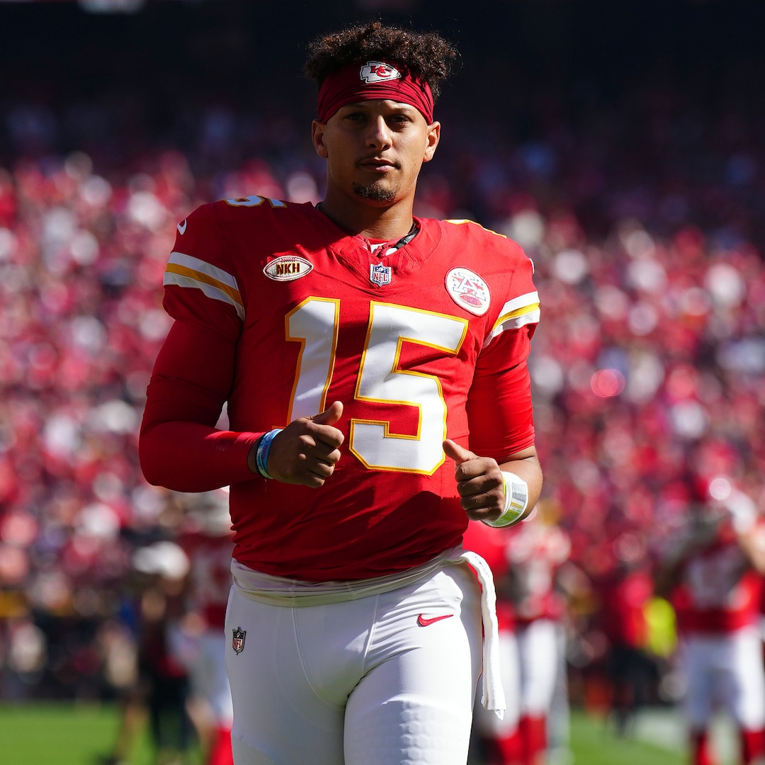 patrick-mahomes-eagles-fans-super-bowl-2025