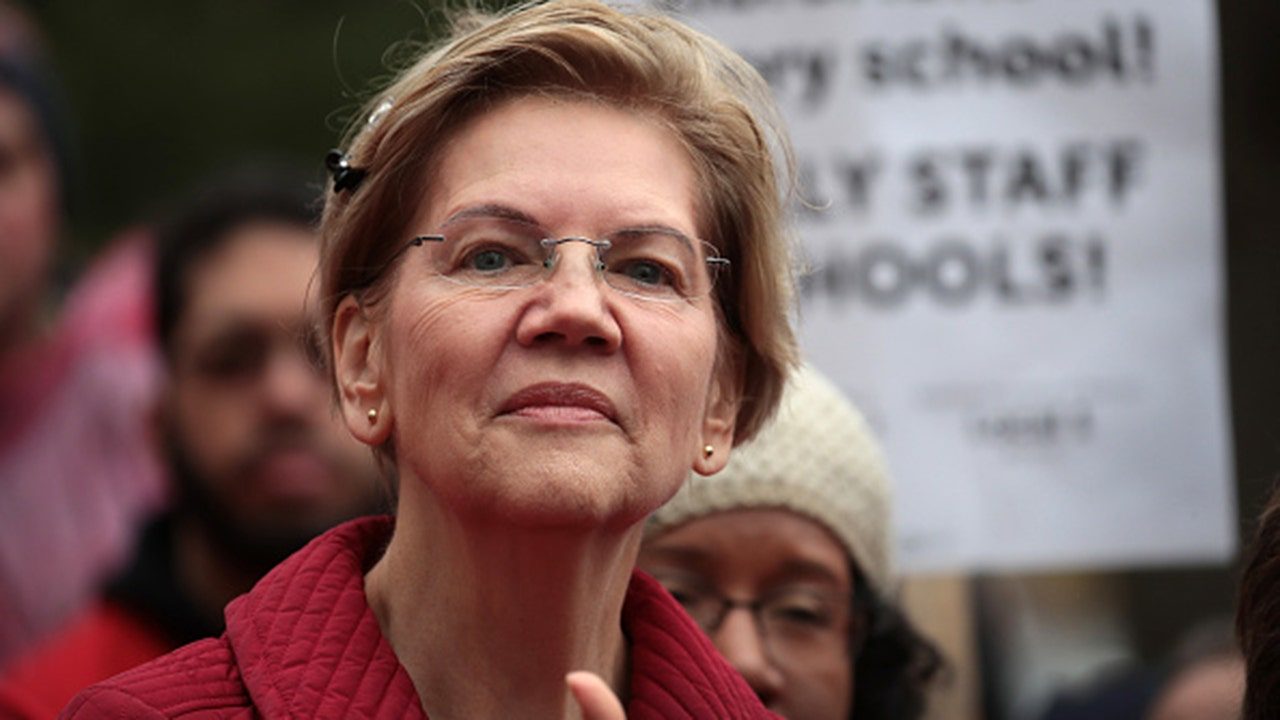 elizabeth-warren-gender-sports