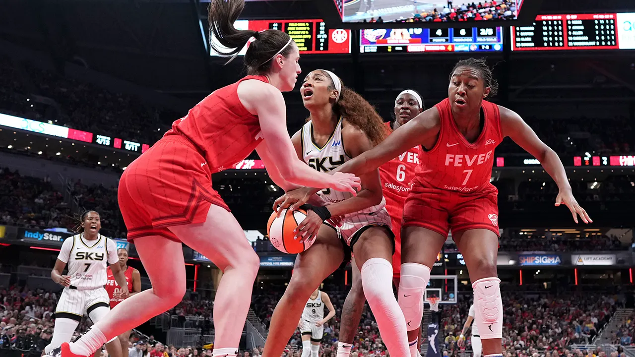 angel-reese-caitlin-clark-rivalry