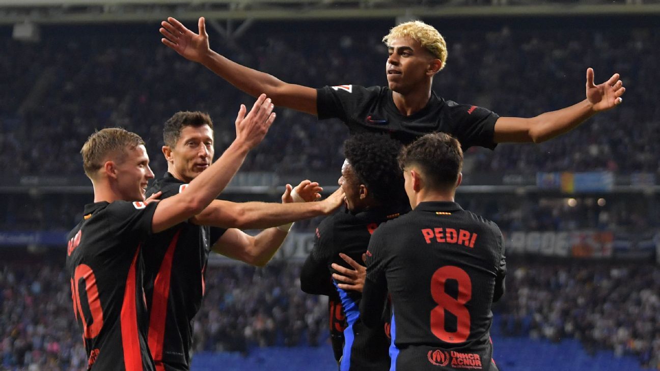 barcelona-laliga-domestic-treble-victory