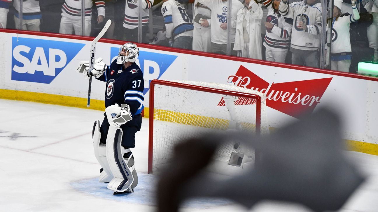 connor-hellebuyck-shutout-jets-stars-game2