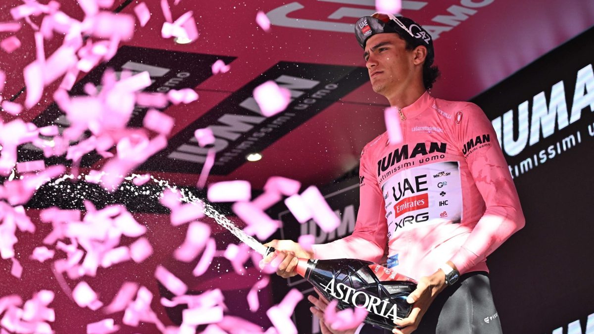 isaac-del-toro-giro-italia-leadership
